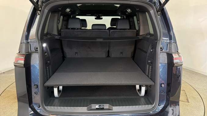 Volkswagen ID. Buzz 250kW GTX Pro 79kWh 5dr 4MOTION Auto Electric Estate - Image 18